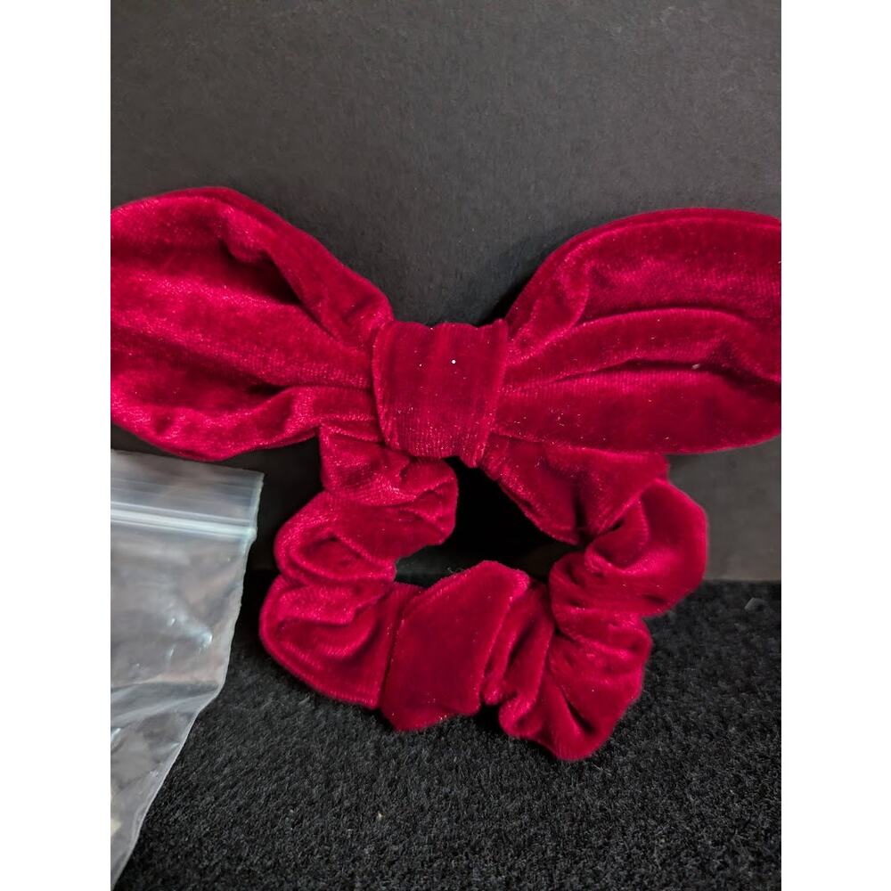 LELE SADOUGHI set of 3 small elastic 4" red Velvet Bow new scrunchie crimson - Picture 4 of 4
